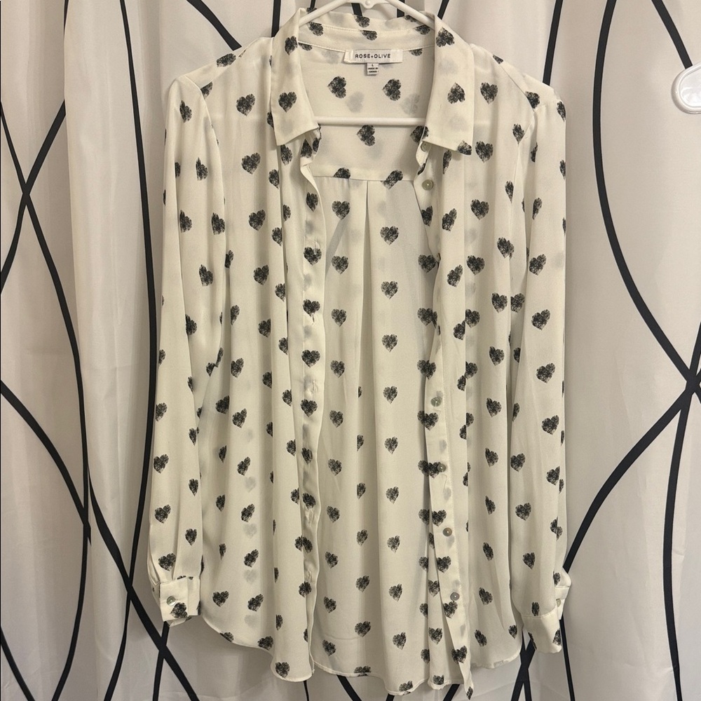 Excellent Rose + Olive Black Heart Print Button Down Sheer Too - L